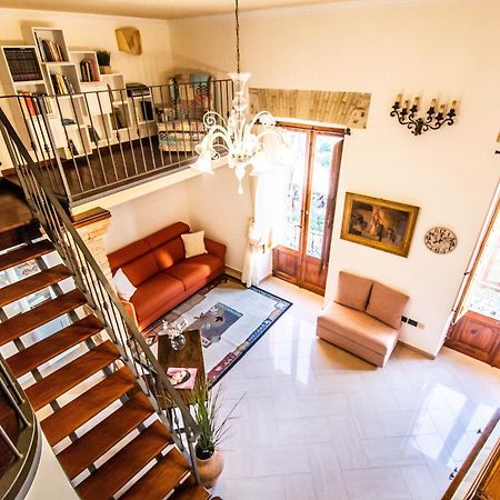 Manno 81 - Charming Historic Apartment カリアリ エクステリア 写真